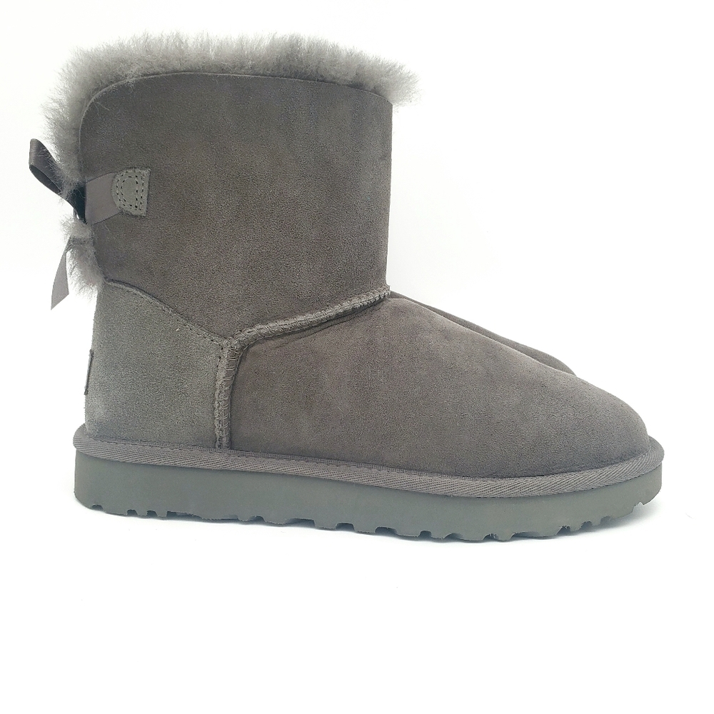 Ugg Mini Bailey Bow II Winter Snow boots - Picture 2 of 16